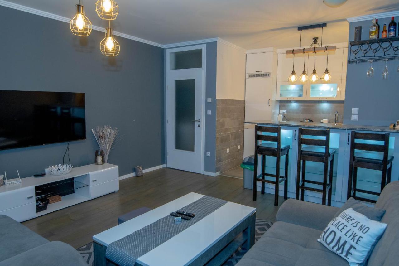 Athena Apartman Lukavica Εξωτερικό φωτογραφία